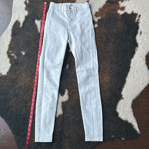 Zara pants , size USA 2, 77% cotton 19% polyester 4% elastin - Picture 2 of 9